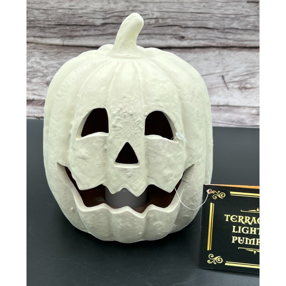 7" Terracotta Light Up Pumpkin White ~ Halloween 2026 ~ Target Bullseye NEW